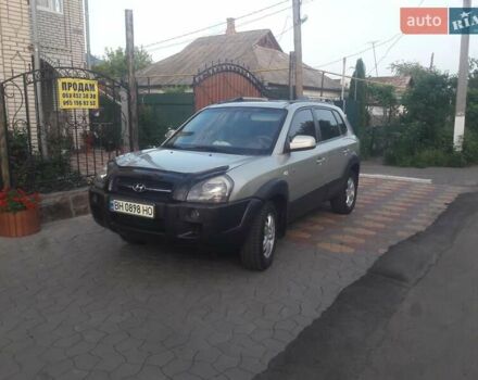 Бежевый Хендай Туксон, объемом двигателя 2.7 л и пробегом 165 тыс. км за 7500 $, фото 3 на Automoto.ua