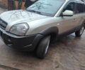 Бежевий Хендай Туксон, об'ємом двигуна 2 л та пробігом 180 тис. км за 7700 $, фото 1 на Automoto.ua