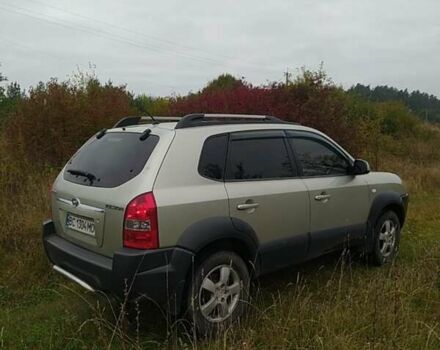 Бежевый Хендай Туксон, объемом двигателя 2 л и пробегом 205 тыс. км за 6850 $, фото 1 на Automoto.ua