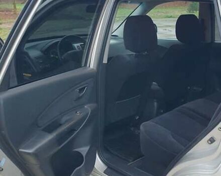 Бежевый Хендай Туксон, объемом двигателя 2 л и пробегом 254 тыс. км за 7700 $, фото 27 на Automoto.ua