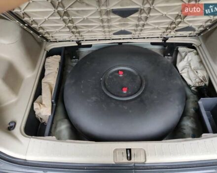 Бежевый Хендай Туксон, объемом двигателя 1.98 л и пробегом 264 тыс. км за 7500 $, фото 6 на Automoto.ua