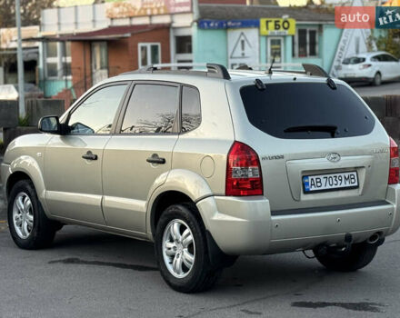 Бежевий Хендай Туксон, об'ємом двигуна 2 л та пробігом 256 тис. км за 8700 $, фото 8 на Automoto.ua
