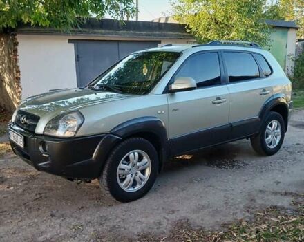 Бежевый Хендай Туксон, объемом двигателя 1.98 л и пробегом 260 тыс. км за 7200 $, фото 8 на Automoto.ua