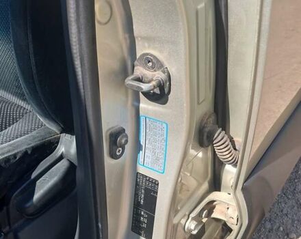 Бежевий Хендай Туксон, об'ємом двигуна 1.98 л та пробігом 202 тис. км за 7300 $, фото 9 на Automoto.ua