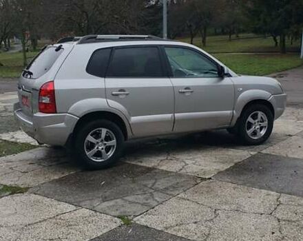 Бежевый Хендай Туксон, объемом двигателя 2 л и пробегом 254 тыс. км за 7700 $, фото 3 на Automoto.ua