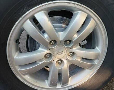 Бежевый Хендай Туксон, объемом двигателя 1.98 л и пробегом 260 тыс. км за 7200 $, фото 17 на Automoto.ua