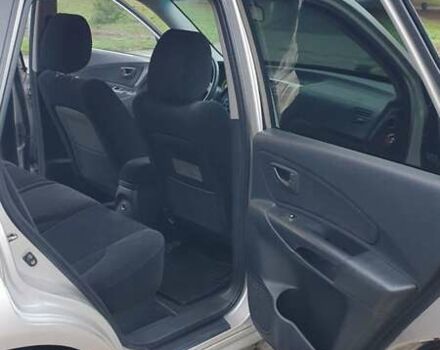 Бежевый Хендай Туксон, объемом двигателя 2 л и пробегом 254 тыс. км за 7700 $, фото 20 на Automoto.ua