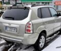 Бежевый Хендай Туксон, объемом двигателя 1.98 л и пробегом 257 тыс. км за 6500 $, фото 7 на Automoto.ua