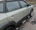 Бежевий Хендай Туксон, об'ємом двигуна 2 л та пробігом 310 тис. км за 8000 $, фото 2 на Automoto.ua