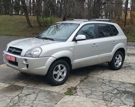 Бежевый Хендай Туксон, объемом двигателя 2 л и пробегом 254 тыс. км за 7700 $, фото 11 на Automoto.ua