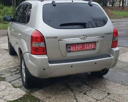 Бежевый Хендай Туксон, объемом двигателя 2 л и пробегом 254 тыс. км за 7700 $, фото 7 на Automoto.ua