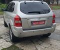 Бежевый Хендай Туксон, объемом двигателя 2 л и пробегом 254 тыс. км за 7700 $, фото 7 на Automoto.ua
