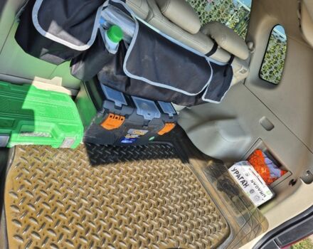 Бежевый Хендай Туксон, объемом двигателя 2 л и пробегом 180 тыс. км за 8300 $, фото 17 на Automoto.ua