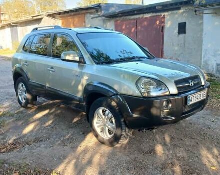 Бежевый Хендай Туксон, объемом двигателя 1.98 л и пробегом 260 тыс. км за 7200 $, фото 10 на Automoto.ua