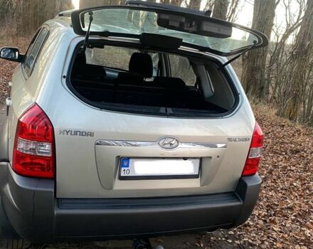 Бежевый Хендай Туксон, объемом двигателя 2 л и пробегом 344 тыс. км за 6200 $, фото 8 на Automoto.ua