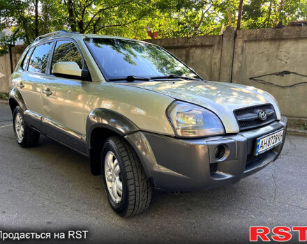 Бежевый Хендай Туксон, объемом двигателя 2 л и пробегом 192 тыс. км за 5950 $, фото 7 на Automoto.ua