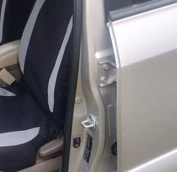 Бежевий Хендай Туксон, об'ємом двигуна 1.98 л та пробігом 292 тис. км за 9000 $, фото 17 на Automoto.ua