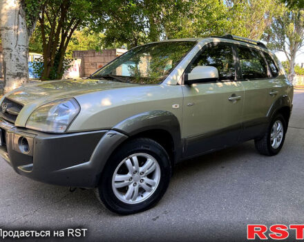 Бежевый Хендай Туксон, объемом двигателя 2 л и пробегом 192 тыс. км за 5950 $, фото 1 на Automoto.ua