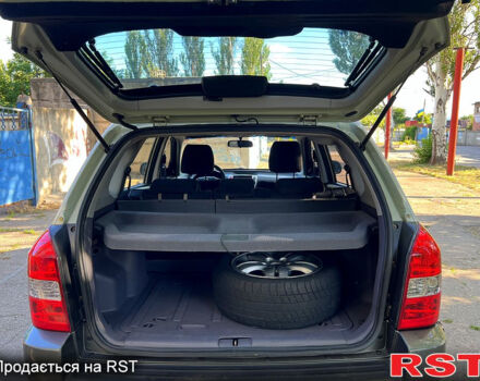 Бежевый Хендай Туксон, объемом двигателя 2 л и пробегом 192 тыс. км за 5950 $, фото 9 на Automoto.ua