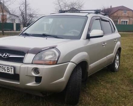 Бежевий Хендай Туксон, об'ємом двигуна 1.98 л та пробігом 292 тис. км за 9000 $, фото 3 на Automoto.ua