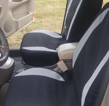 Бежевий Хендай Туксон, об'ємом двигуна 1.98 л та пробігом 292 тис. км за 9000 $, фото 20 на Automoto.ua