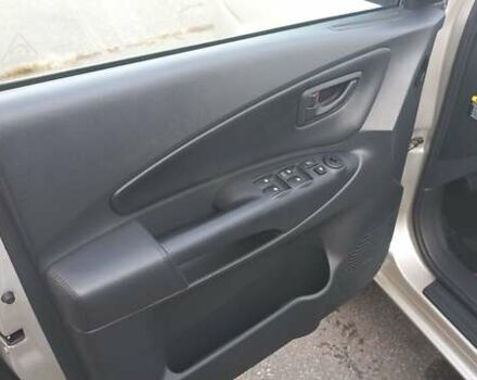 Бежевый Хендай Туксон, объемом двигателя 2 л и пробегом 171 тыс. км за 8750 $, фото 41 на Automoto.ua