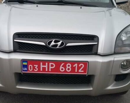 Бежевый Хендай Туксон, объемом двигателя 2 л и пробегом 171 тыс. км за 8750 $, фото 2 на Automoto.ua