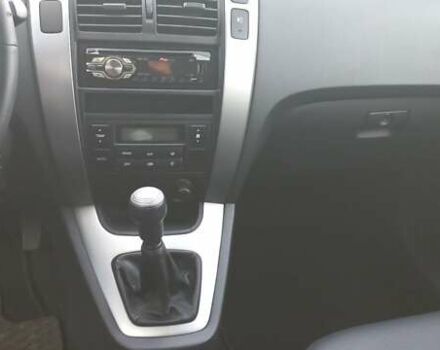 Бежевый Хендай Туксон, объемом двигателя 2 л и пробегом 171 тыс. км за 8750 $, фото 39 на Automoto.ua