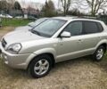 Хендай Туксон 2009 в Киеве на Automoto.ua Бежевый Хендай Туксон, объемом двигателя 2 л и пробегом 140 тыс. км за 4200 $, фото 18 на Automoto.ua
