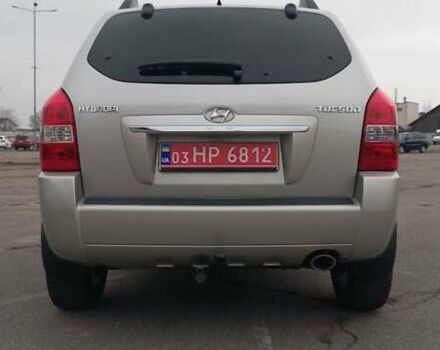 Бежевый Хендай Туксон, объемом двигателя 2 л и пробегом 171 тыс. км за 8750 $, фото 14 на Automoto.ua