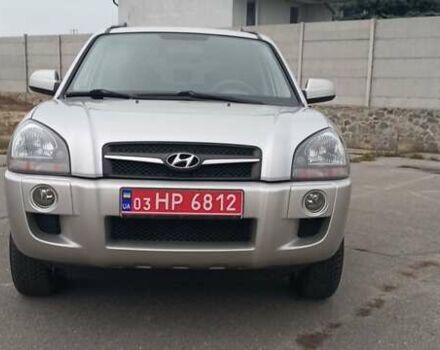 Бежевый Хендай Туксон, объемом двигателя 2 л и пробегом 171 тыс. км за 8750 $, фото 1 на Automoto.ua