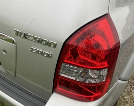 Хендай Туксон 2009 в Киеве на Automoto.ua Бежевый Хендай Туксон, объемом двигателя 2 л и пробегом 140 тыс. км за 4200 $, фото 6 на Automoto.ua