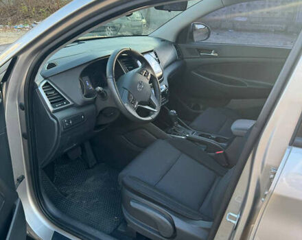 Бежевий Хендай Туксон, об'ємом двигуна 1.59 л та пробігом 171 тис. км за 14700 $, фото 5 на Automoto.ua