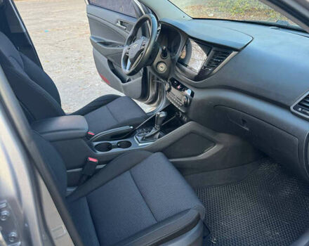 Бежевий Хендай Туксон, об'ємом двигуна 1.59 л та пробігом 171 тис. км за 14700 $, фото 9 на Automoto.ua