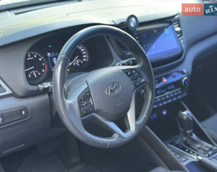 Бежевый Хендай Туксон, объемом двигателя 1.6 л и пробегом 170 тыс. км за 16500 $, фото 12 на Automoto.ua