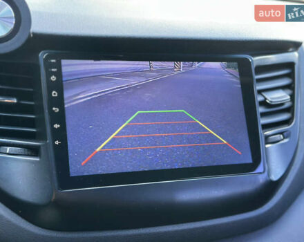 Бежевый Хендай Туксон, объемом двигателя 1.6 л и пробегом 170 тыс. км за 16500 $, фото 20 на Automoto.ua