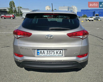 Бежевый Хендай Туксон, объемом двигателя 2 л и пробегом 68 тыс. км за 22300 $, фото 31 на Automoto.ua