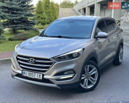 Бежевый Хендай Туксон, объемом двигателя 1.6 л и пробегом 170 тыс. км за 16500 $, фото 1 на Automoto.ua