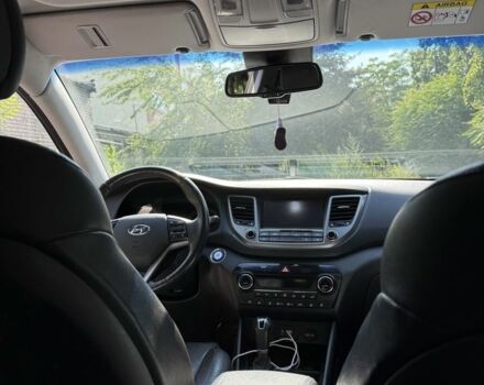 Бежевый Хендай Туксон, объемом двигателя 2 л и пробегом 89 тыс. км за 17999 $, фото 7 на Automoto.ua