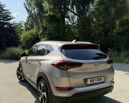 Бежевый Хендай Туксон, объемом двигателя 2 л и пробегом 89 тыс. км за 17999 $, фото 2 на Automoto.ua