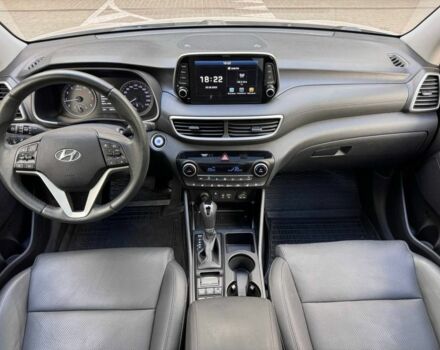 Бежевий Хендай Туксон, об'ємом двигуна 2 л та пробігом 98 тис. км за 19900 $, фото 4 на Automoto.ua