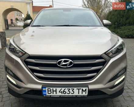 Бежевый Хендай Туксон, объемом двигателя 2 л и пробегом 50 тыс. км за 19500 $, фото 1 на Automoto.ua