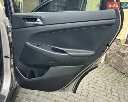 Бежевий Хендай Туксон, об'ємом двигуна 2 л та пробігом 50 тис. км за 19700 $, фото 31 на Automoto.ua