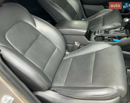 Бежевый Хендай Туксон, объемом двигателя 2 л и пробегом 125 тыс. км за 19999 $, фото 27 на Automoto.ua