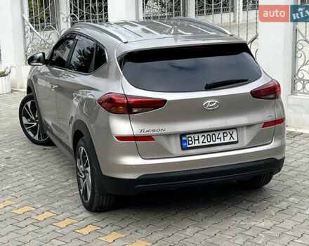 Бежевий Хендай Туксон, об'ємом двигуна 2 л та пробігом 125 тис. км за 19999 $, фото 11 на Automoto.ua