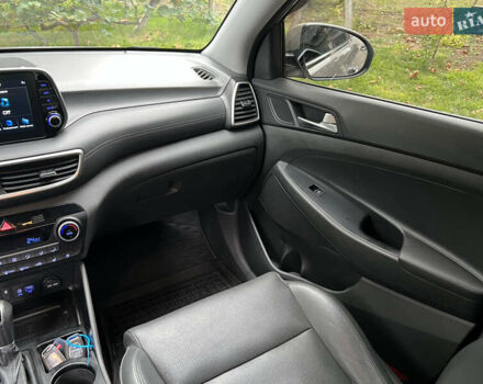 Бежевый Хендай Туксон, объемом двигателя 2 л и пробегом 125 тыс. км за 19999 $, фото 28 на Automoto.ua