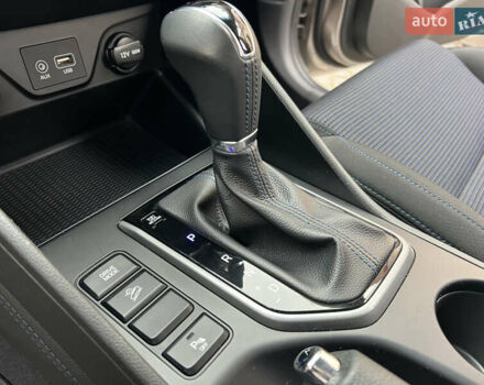 Бежевый Хендай Туксон, объемом двигателя 2 л и пробегом 50 тыс. км за 19500 $, фото 22 на Automoto.ua