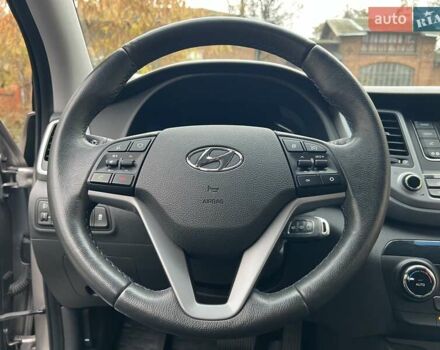 Бежевый Хендай Туксон, объемом двигателя 2 л и пробегом 50 тыс. км за 20500 $, фото 11 на Automoto.ua