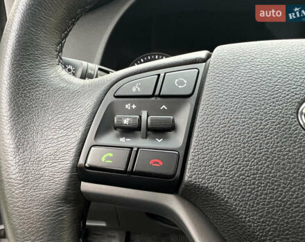 Бежевый Хендай Туксон, объемом двигателя 2 л и пробегом 50 тыс. км за 19500 $, фото 14 на Automoto.ua