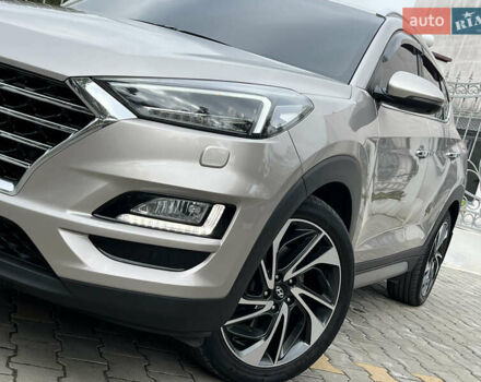 Бежевый Хендай Туксон, объемом двигателя 2 л и пробегом 125 тыс. км за 19999 $, фото 40 на Automoto.ua